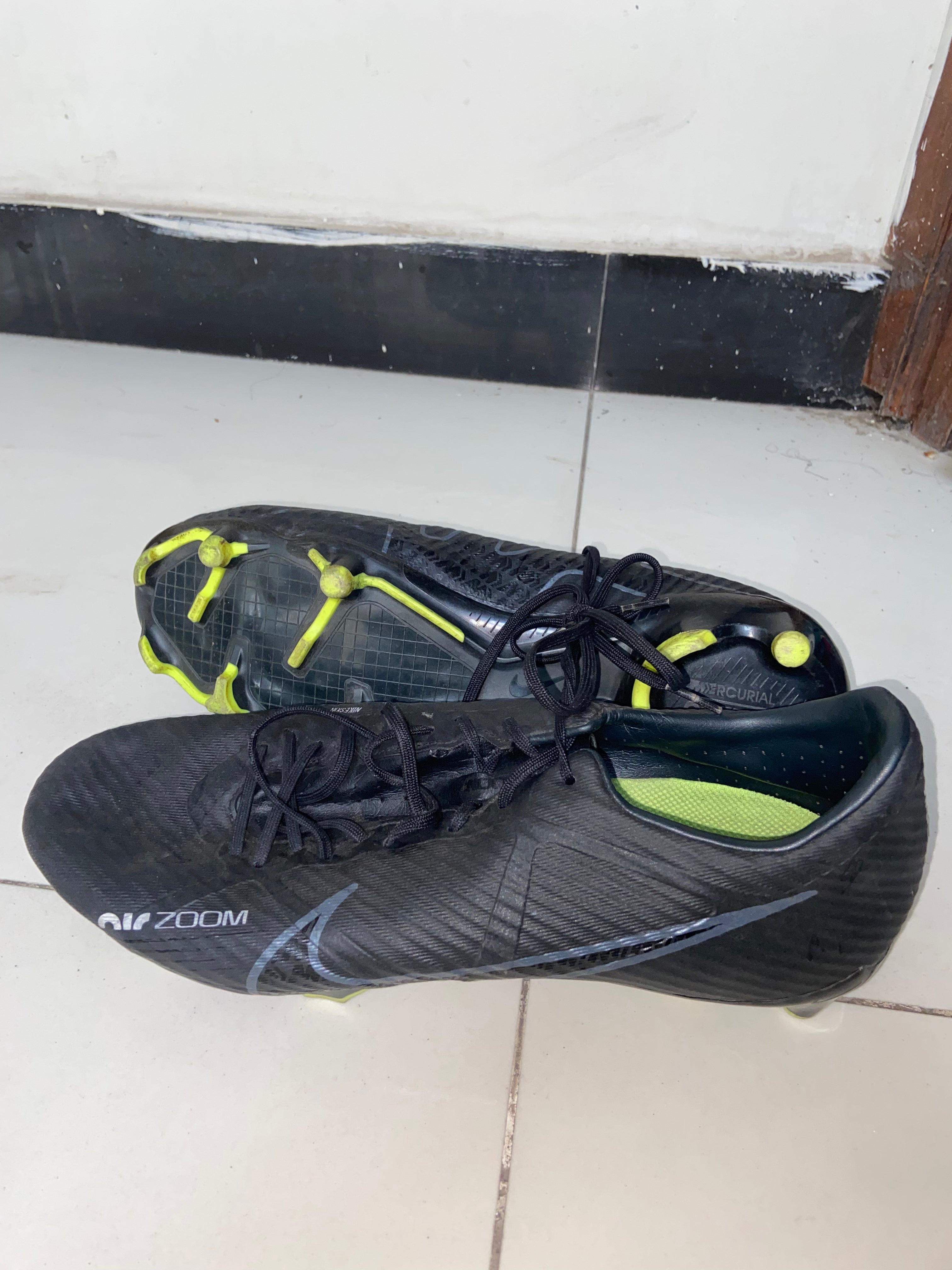 NIKE AIR ZOOM BLACK EDITION FOOTBALL BOOTS